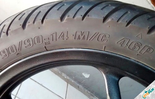 Daftar Ukuran Ban Motor